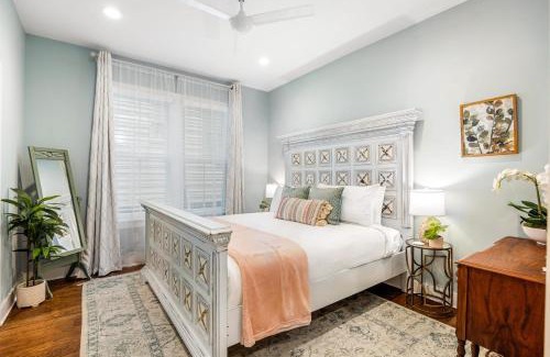 Cannonborough Elliotborough House | Private Porch with Parking - 2 Blocks to King