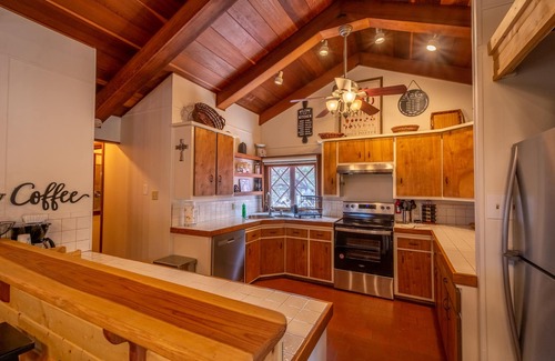 Alto Cabin | Private property, located on a cul-de-sac, jacuzzi, deck, outdoor activities