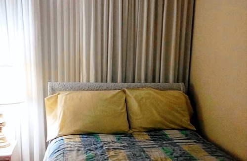 Southeast Calgary Resort | Private room ∙ 2 guests