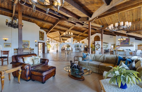 Santa Barbara House | Private Ranch Retreat - INCREDIBLE view - Infiniti edge pool!