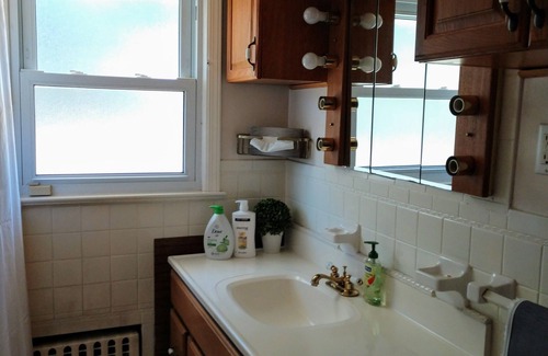 Somerset House | Private ranch home in Somerset/New Brunswick