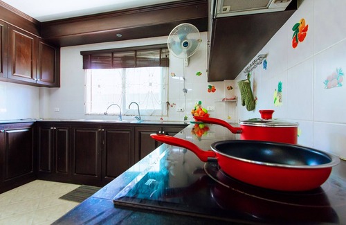Nong Prue Villa | Private Residence Hosted by Sasithorn