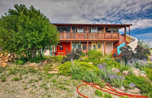 Taos House | Private Retreat 17 Mi to Taos Ski Valley!