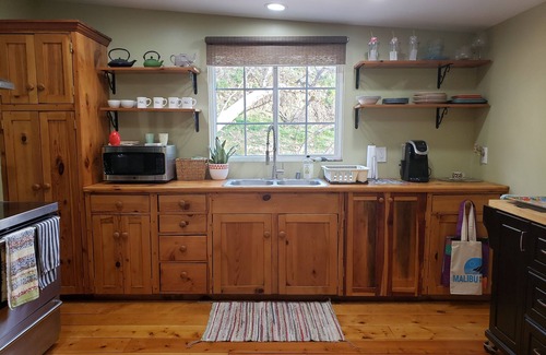 Western Malibu House | Private Retreat house nestled between the mountains and ocean in Western Malibu!