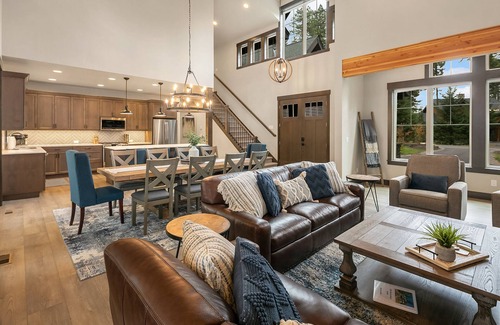 Cle Elum House | Private retreat in Suncadia! Game Room*Hot Tub*Fire Pit