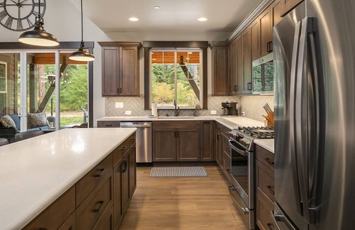 Cle Elum House | Private retreat in Suncadia! Game Room*Hot Tub*Fire Pit