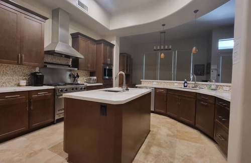 Pinnacle Peak House | Private Retreat w HEATED POOL/Hot Tub, Incredible Sunsets & Mtn views