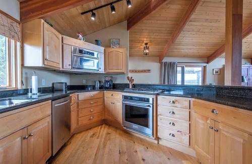 Driggs House | Private Retreat with Expansive Teton Views