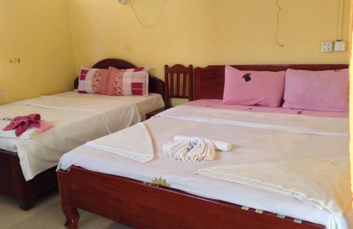 Puok Resort | Private room ∙ 4 guests