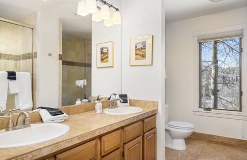 Mountain Village Resort | Private room ∙ 1 bedroom ∙ 2 guests