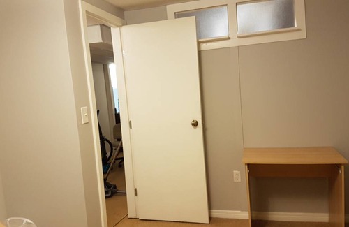 Lethbridge Resort | Private room ∙ 1 guest