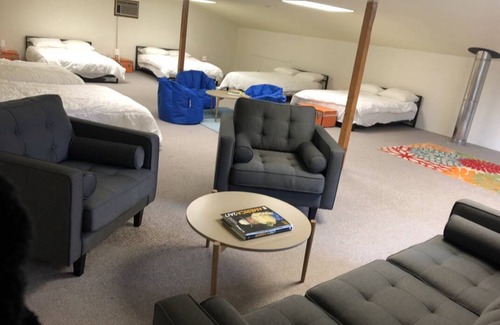 Pleasant Valley Resort | Private room ∙ 10 guests