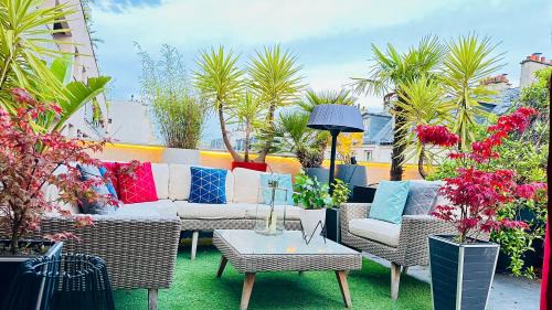 La Celle-sous-Gouzon Apartment | Private Rooftop Jacuzzi