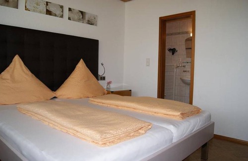 Immenstaad am Bodensee Resort | Private room ∙ 1 bedroom ∙ 2 guests