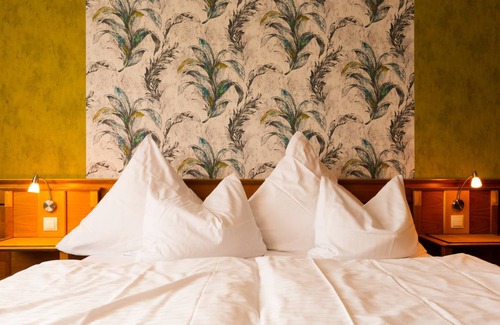 Iphofen Resort | Private room ∙ 1 bedroom ∙ 2 guests