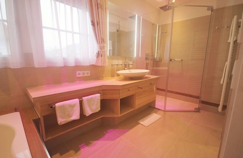 Waldshut-Tiengen Resort | Private room ∙ 1 bedroom ∙ 2 guests