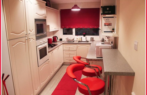 Droylsden Resort | Private room ∙ 1 guest