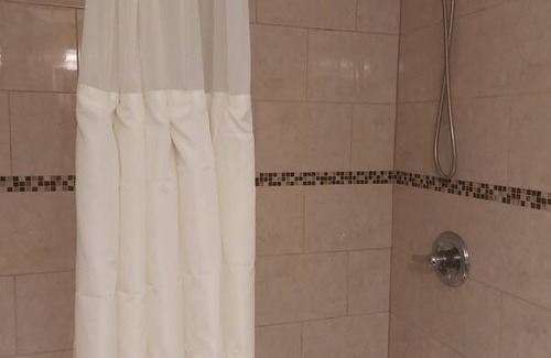 Brampton Resort | Private room ∙ 1 guest