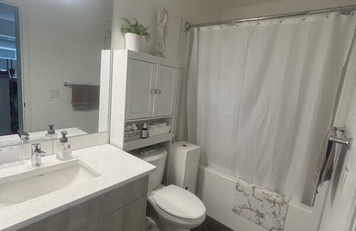 Southeast Calgary Resort | Private room ∙ 1 guest