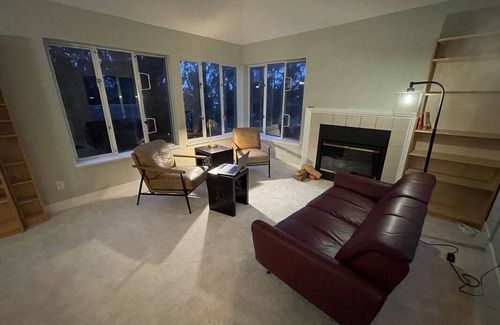 Daly City Resort | Private room ∙ 1 guest