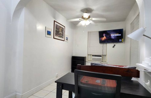 South Central Houston Resort | Private room ∙ 1 guest