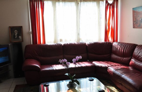 Combat Resort | Private room ∙ 1 guest