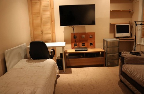 New Cross Resort | Private room ∙ 1 guest
