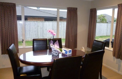 Palmerston North Resort | Private room ∙ 1 guest