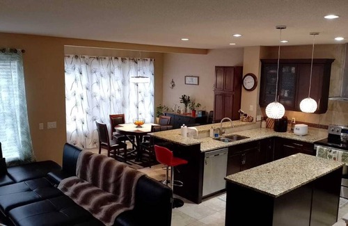 Auburn Bay Resort | Private room ∙ 2 guests