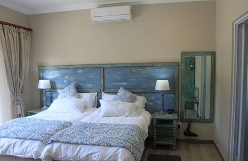 Oudtshoorn Resort | Private room ∙ 2 guests