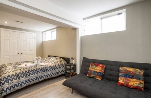 North York Resort | Private room ∙ 2 guests