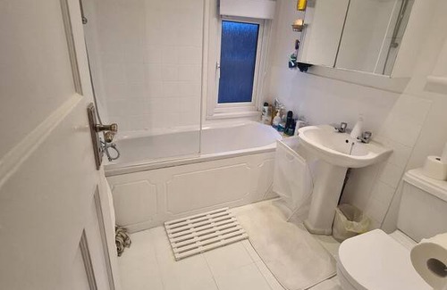 Cheshunt Resort | Private room ∙ 2 guests
