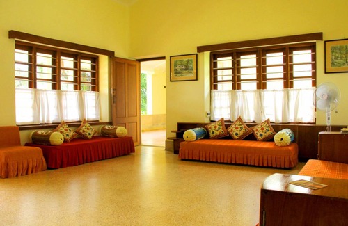 Peermade Resort | Private room ∙ 2 guests