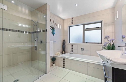Tauranga Resort | Private room ∙ 2 guests