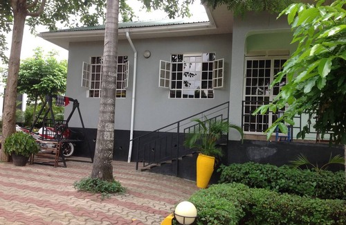 Mbezi Resort | Private room ∙ 2 guests