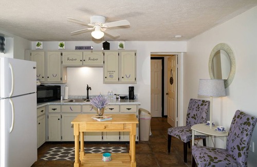 Berea Resort | Private room ∙ 2 guests