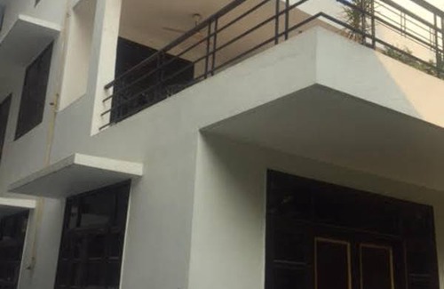 Indirapuram Resort | Private room ∙ 2 guests