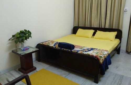 Jabalpur Resort | Private room ∙ 2 guests