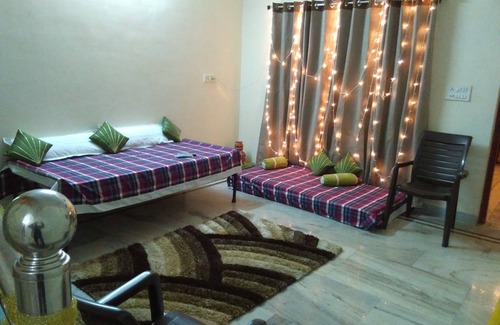 Jabalpur Resort | Private room ∙ 2 guests