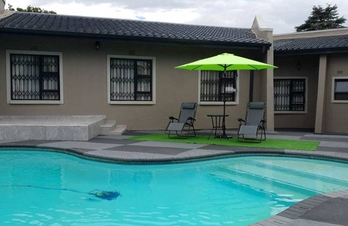 Kempton Park Resort | Private room ∙ 2 guests