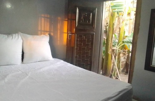 Chitungwiza Resort | Private room ∙ 2 guests