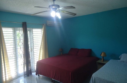 Tower Isle Resort | Private room ∙ 3 guests