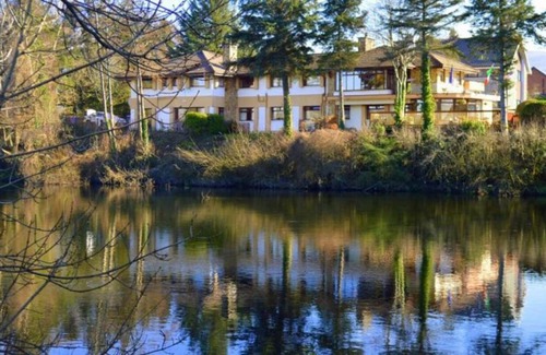 Killarney Resort | Private room ∙ 3 guests