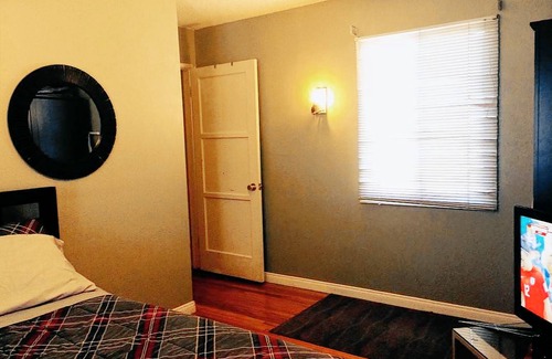 Harbor Resort | Private room ∙ 3 guests