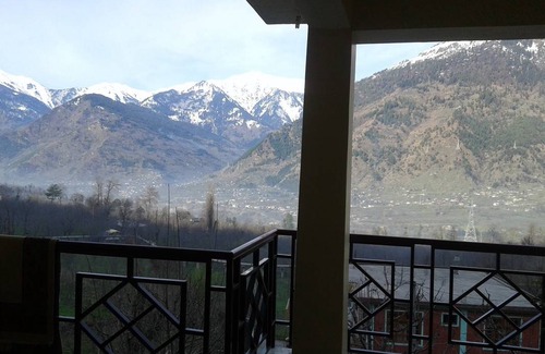 Naggar Resort | Private room ∙ 3 guests