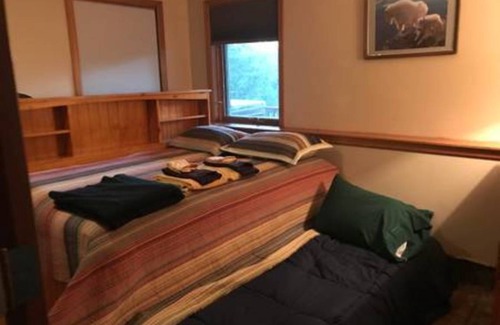Washington County Resort | Private room ∙ 3 guests