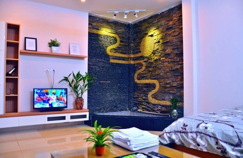 Hoan Kiem Resort | Private room ∙ 3 guests