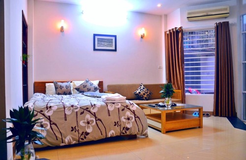 Hoan Kiem Resort | Private room ∙ 3 guests