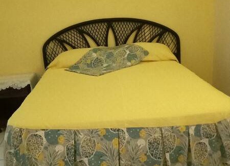 Runaway Bay Resort | Private room ∙ 3 guests