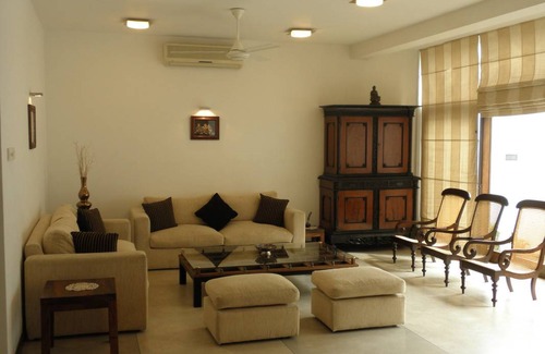 Battaramulla Resort | Private room ∙ 3 guests
